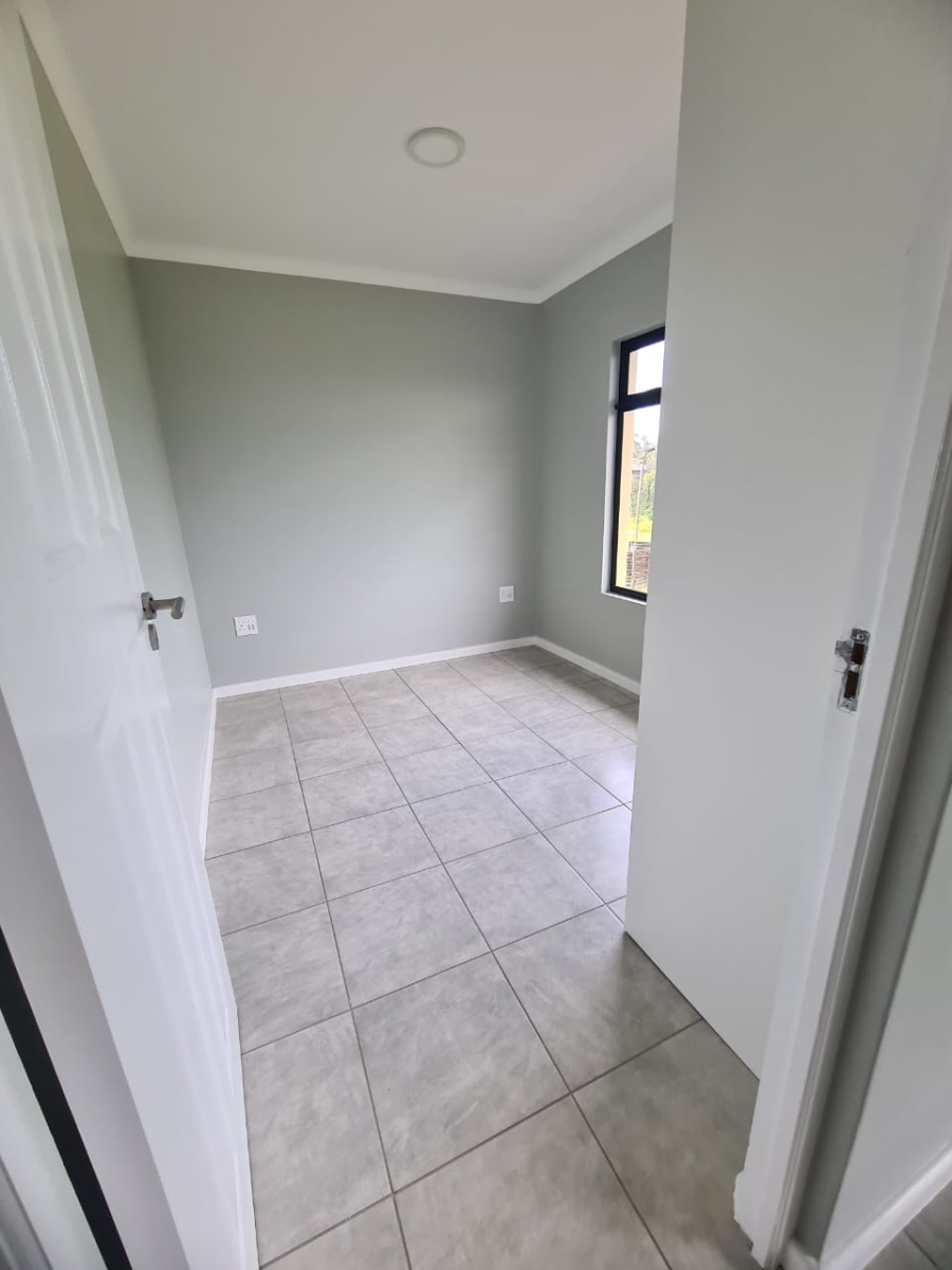 2 Bedroom Property for Sale in Kidds Beach Eastern Cape